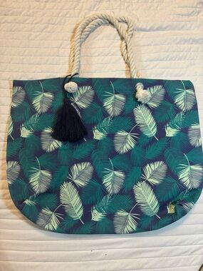 Teal Palm-Print Rope-Handle Tote with Tassel Accent